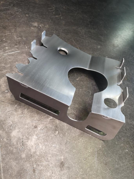 Drop in baffle for cast pan